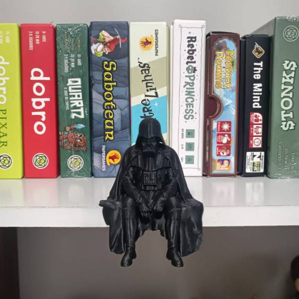 Darth Vader (Sentado)